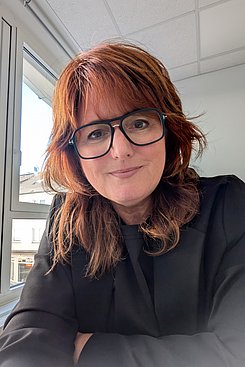 Frau  Alexandra Gard